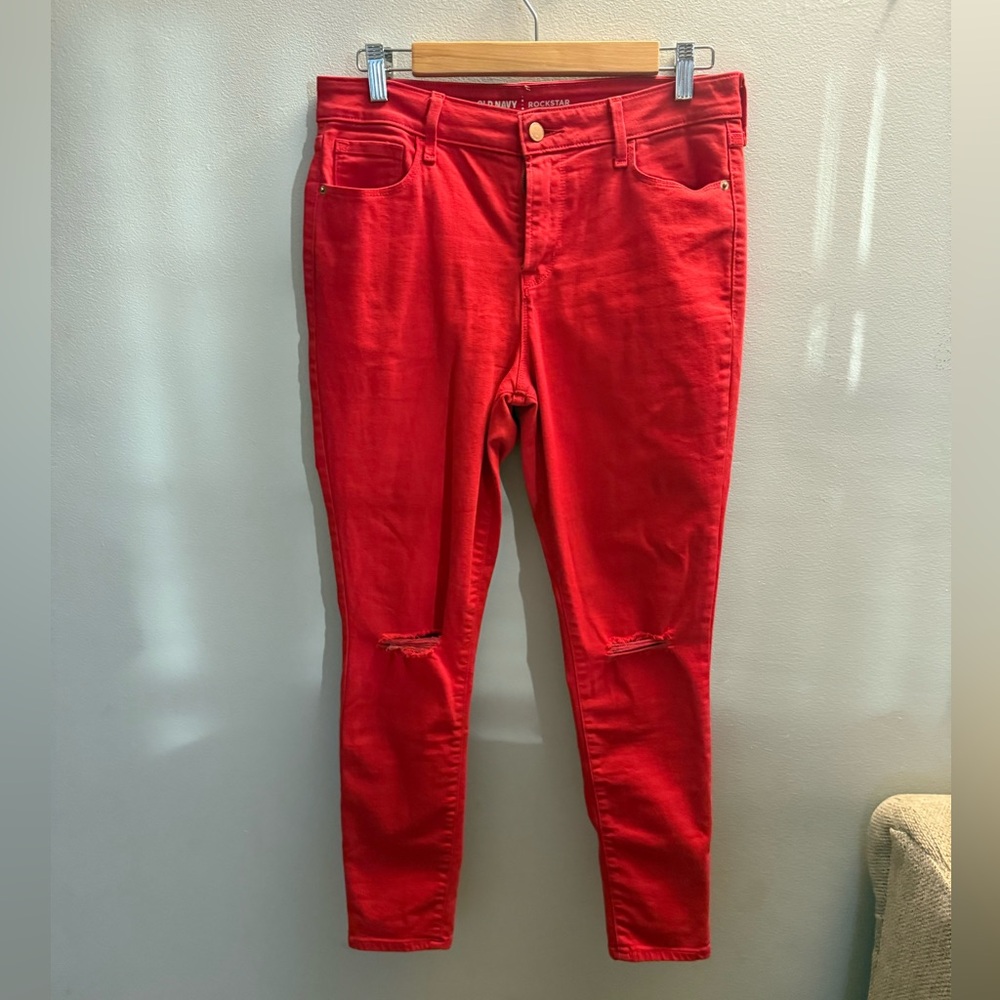 Old Navy Women’s Size 10 Red Distressed Skinny Jeans